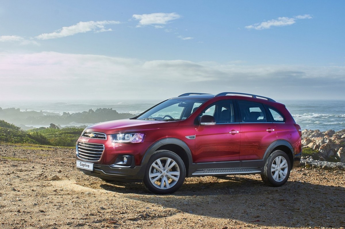 Chevrolet captiva поколения